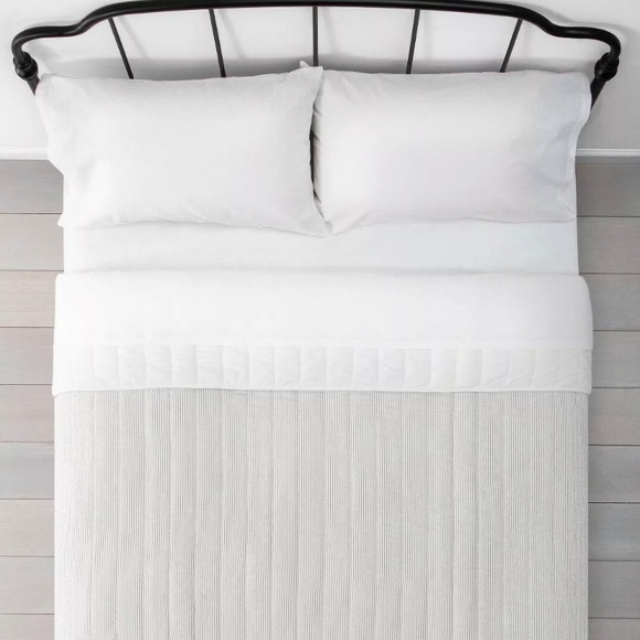 Microstripe Quilt Hearth & Hand™with Magnolia-King - Picture 1 of 8